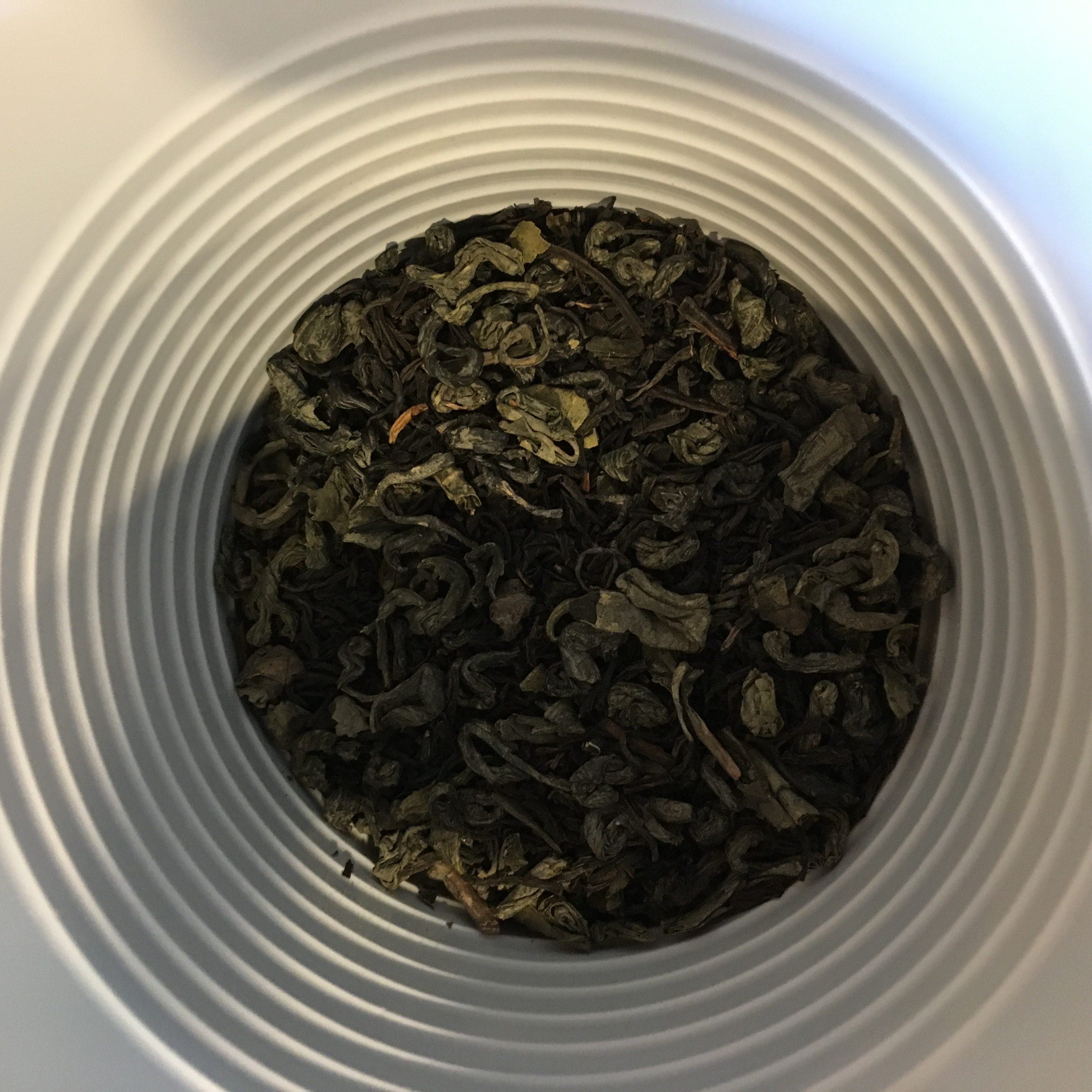 66 Grams of Loose Leaf Black and Green Tea (50/50 Blend)